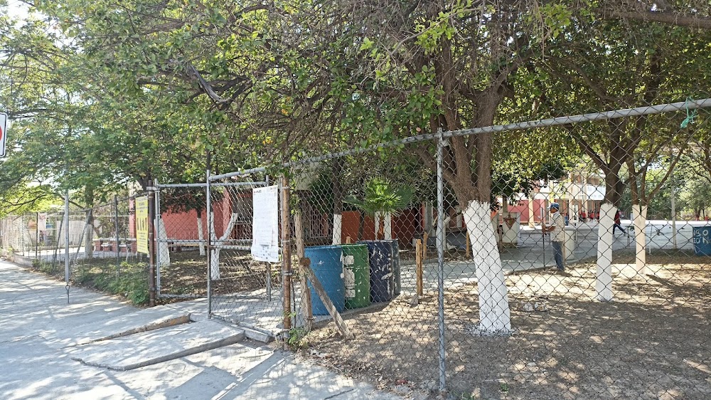 Cooperativa Escuela Primaria Alonso De Leon T.M, cafetería en Monterrey, Nuevo León