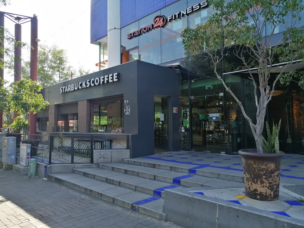 Starbucks Chapultepec, cafetería en Guadalajara, Jalisco