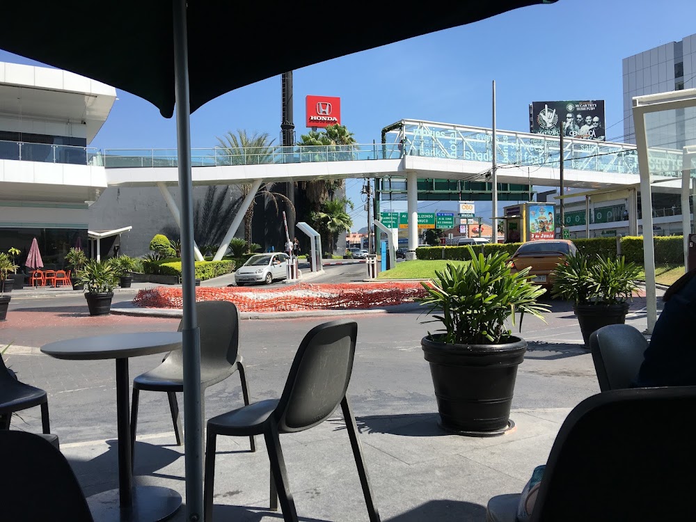 Starbucks Mm Garza Sada, cafetería en Monterrey, Nuevo León