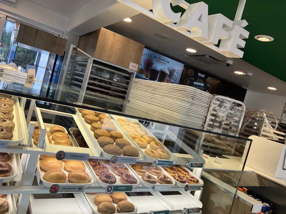 Krispy Kreme Circunvalacion, cafetería en Guadalajara, Jalisco