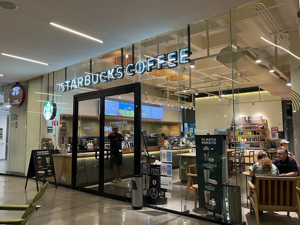Starbucks Park Point, cafetería en Monterrey, Nuevo León